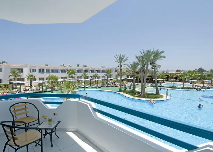 Resort Dreams Vacation - Sheikh